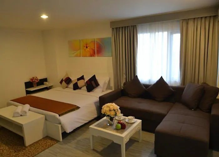 Pratunam 3*