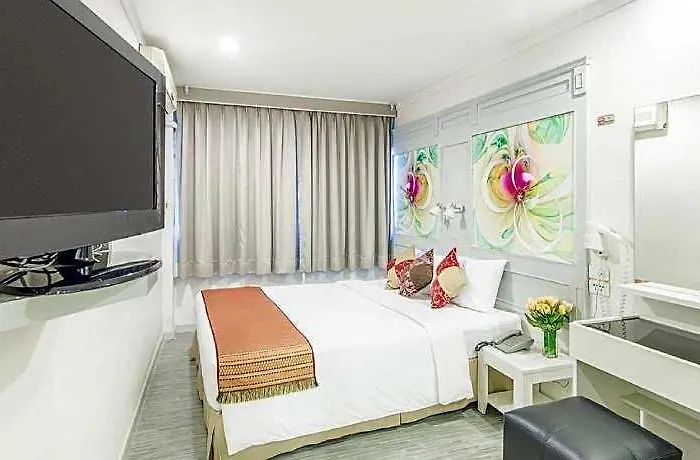 Pratunam Hotel