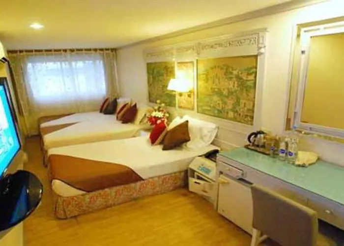 Pratunam Hotel 3*