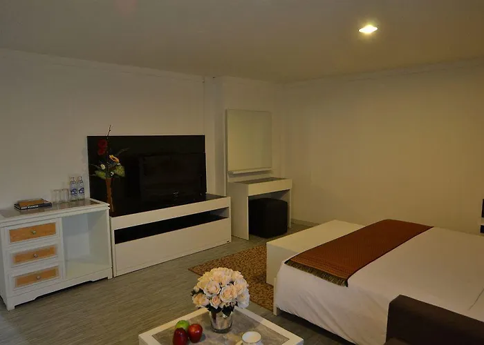 Hotel Pratunam 3*
